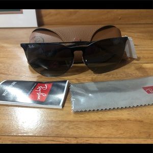 Ray-Ban Phantos 41mm clubmaster sunglasses